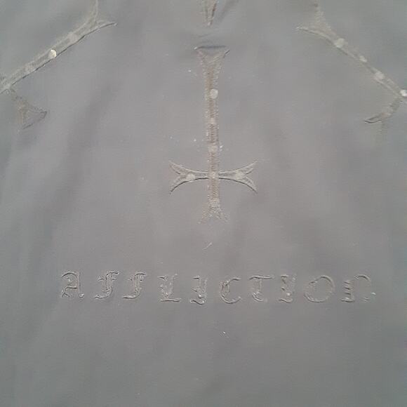 AFFLICTION BLACK LABEL Mens XL Embroidered Cross Rose Black Red Button Up Shirt - Picture 8 of 13